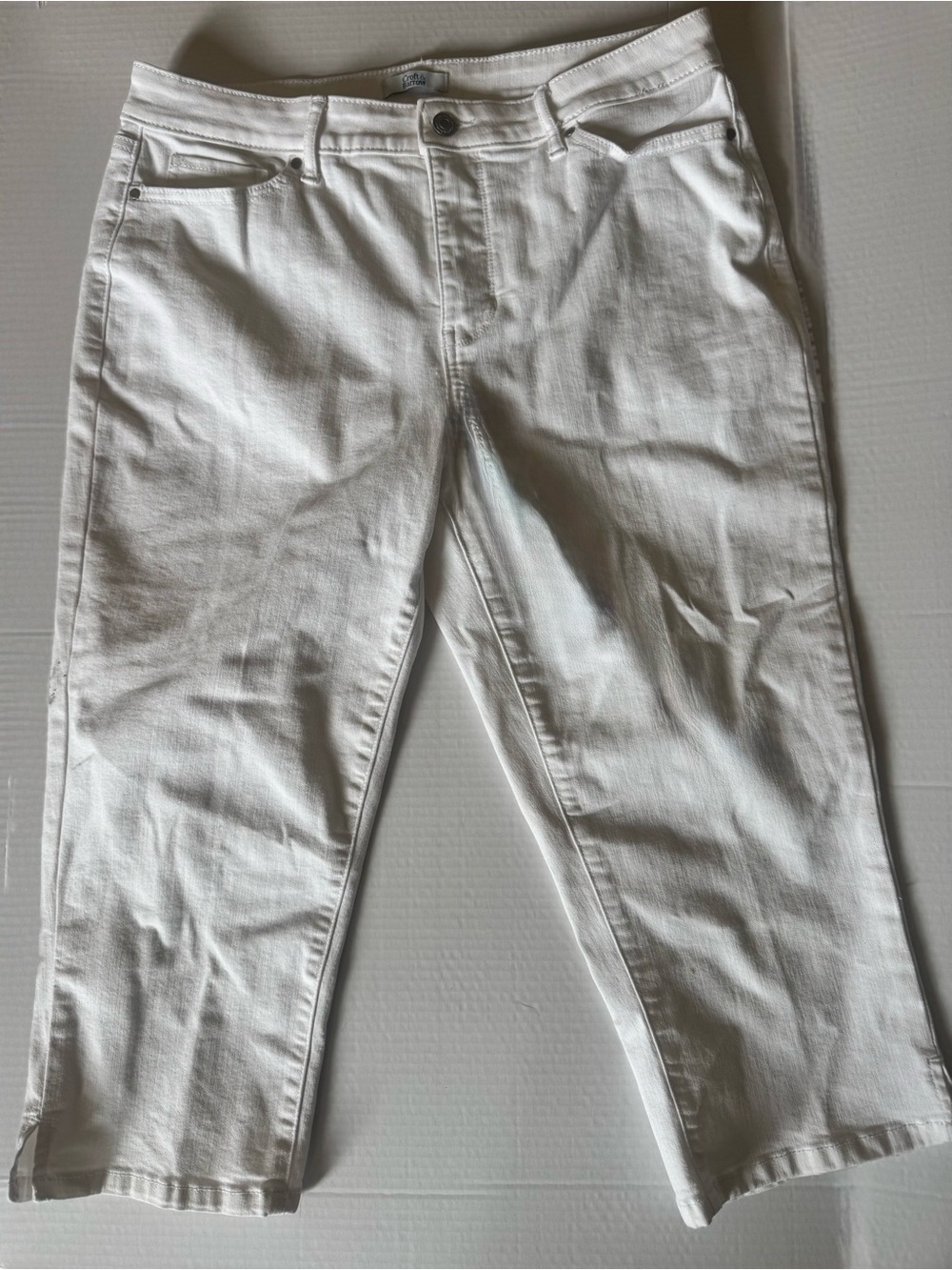 croft & barrow White Capris - Classic Straight Cut